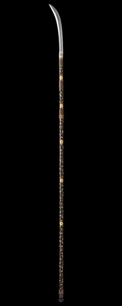 Samurai spear of the type naginata, the typical weapon of the Kamakura and Muromachi period.