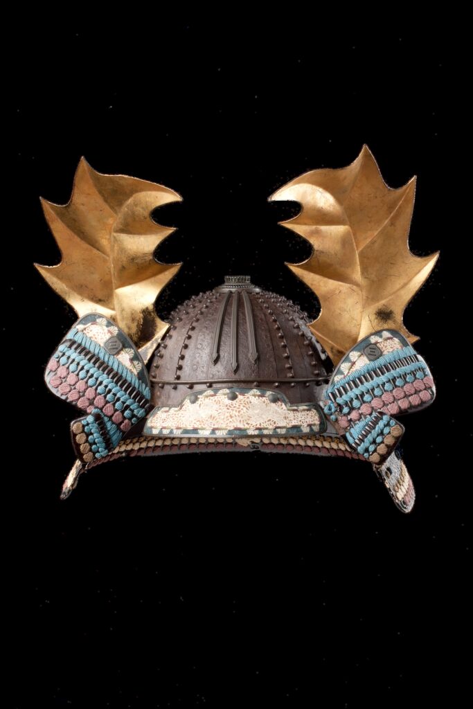 Studded star helmet of the samurai infantry from the Nanbokuchō period.