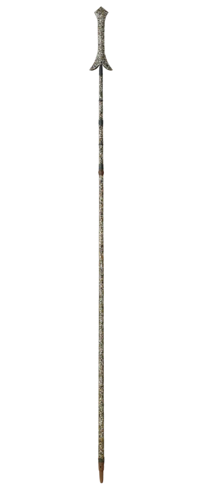 Su-yari with mother-of-pearl inlay in raden technique, Edo period, catalog no. D02V_38