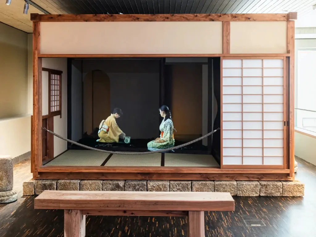 Rekonstruierter Teeraum mit Tatami im Samurai Museum Berlin
